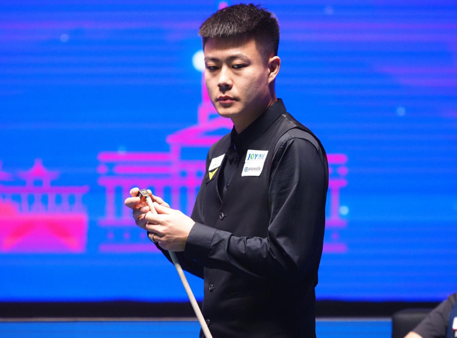 中场控制更 中场控制更