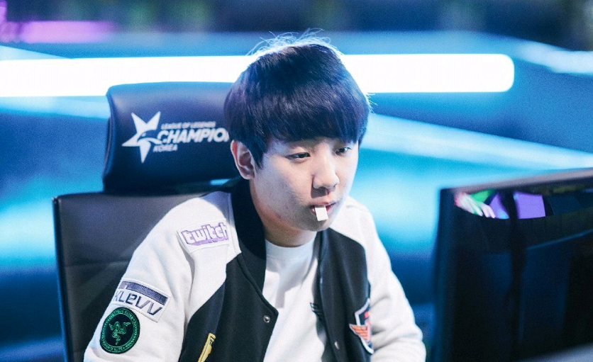 3亿欧元的 3亿欧元的