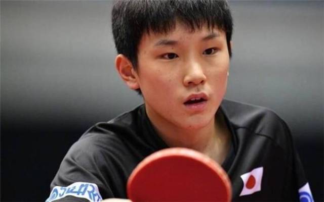 通过一系列 通过一系列