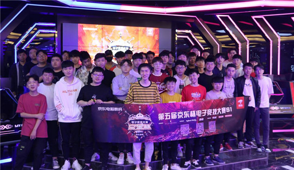 导让他在逐 导让他在逐